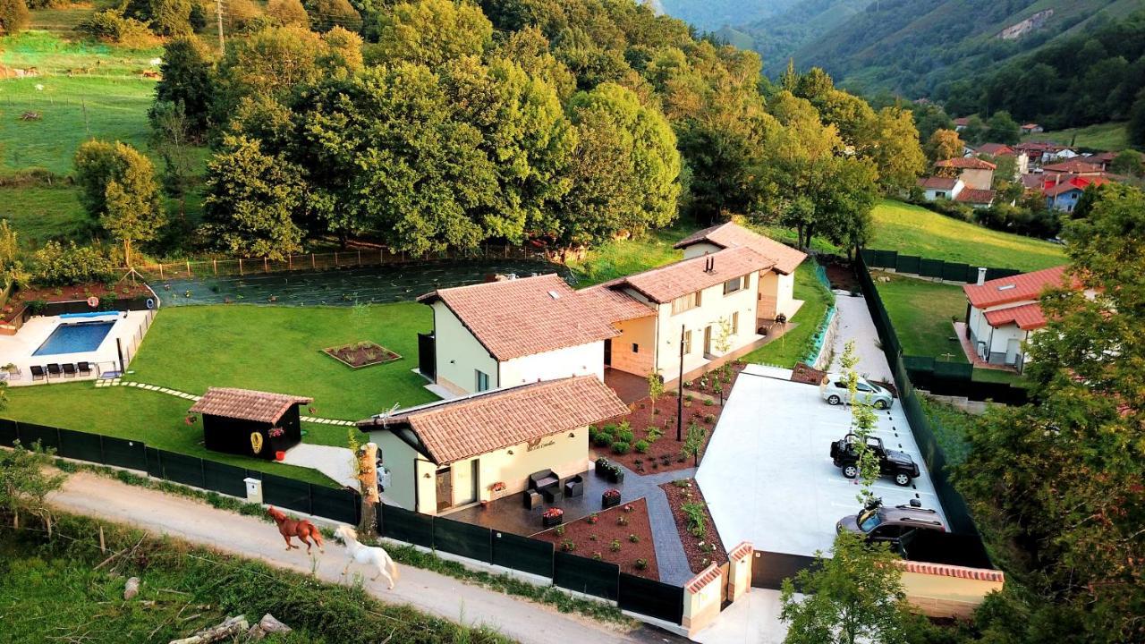 Complejo Turistico Les Cotolles Apartment Onís Екстериор снимка