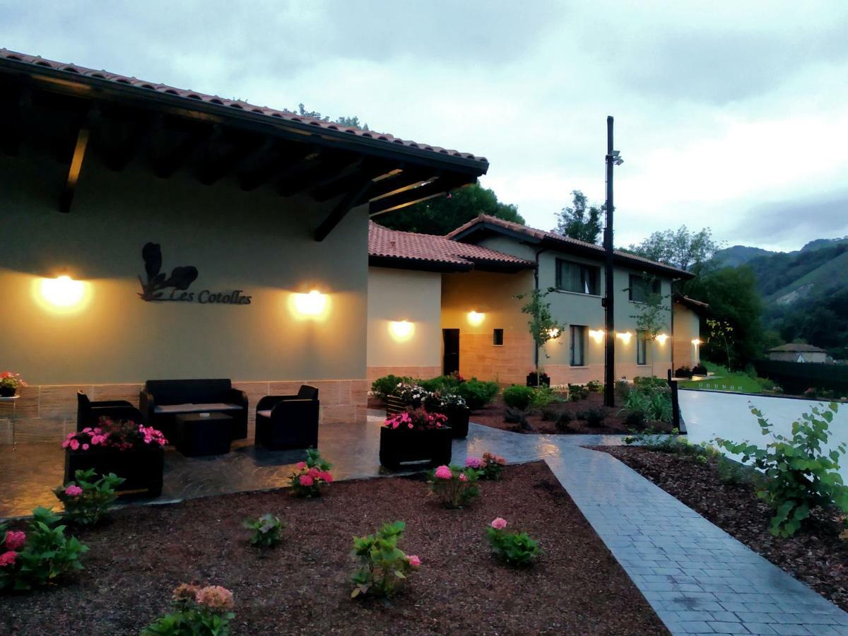 Complejo Turistico Les Cotolles Apartment Onís Екстериор снимка